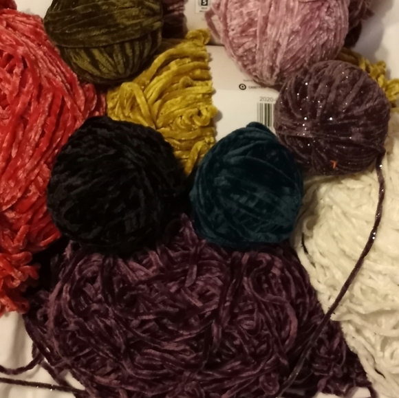 Crochet Super soft Scrunchies - Picture 15 of 15